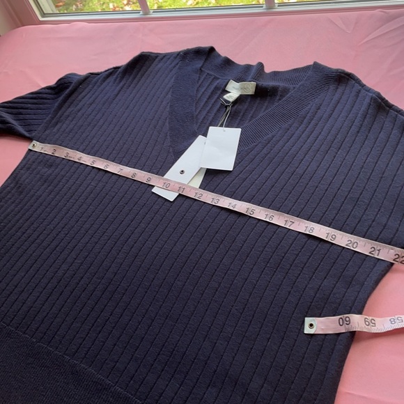 Treasure & Bond V-Neck Navy Ribbed viscose Cashmere Blend Top - Picture 7 of 11